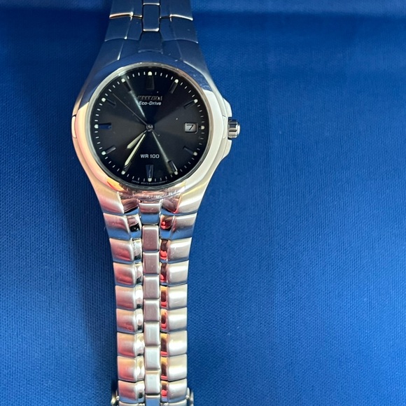 Citizen Silver Men's Watch - Picture 2 of 3